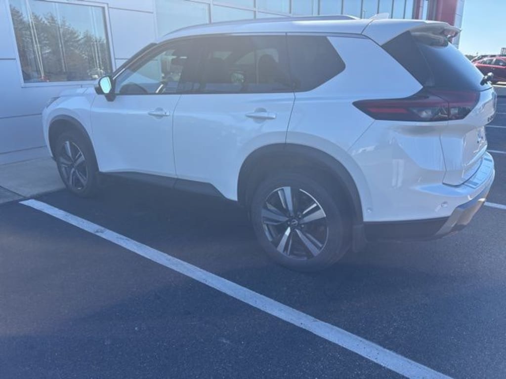 Certified 2024 Nissan Rogue SL SUV