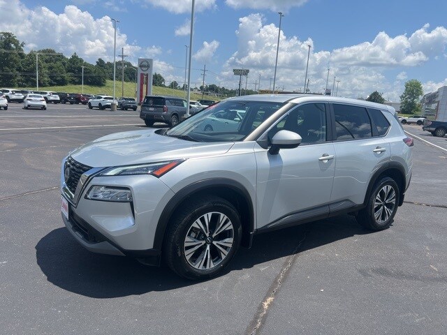 2023 Nissan Rogue SV photo 2