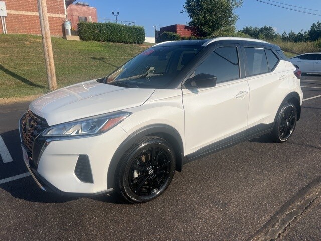 2024 Nissan Kicks SV photo 2
