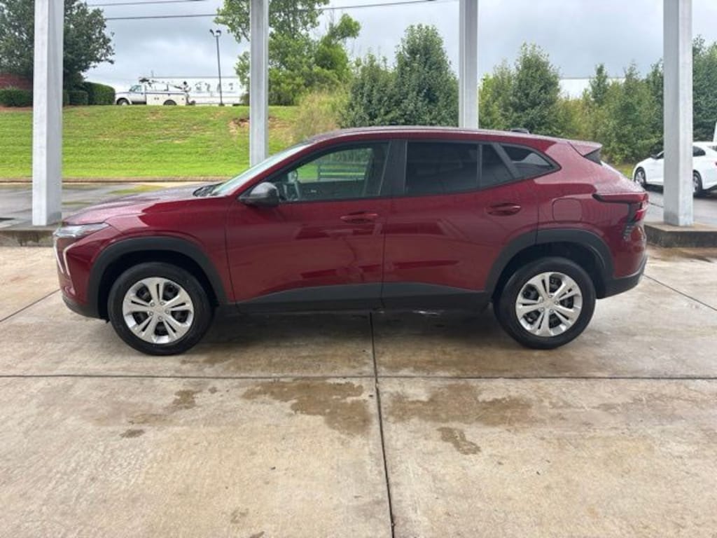 Used 2024 Chevrolet Trax LS SUV
