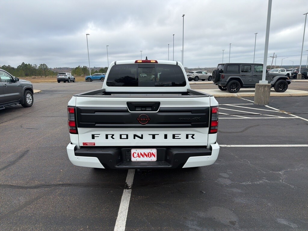 2026 Nissan Frontier PRO-4X photo 4