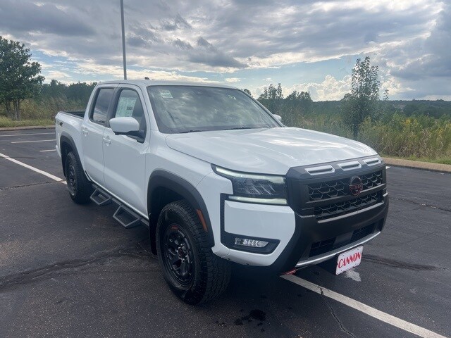 2026 Nissan Frontier PRO-4X photo 4