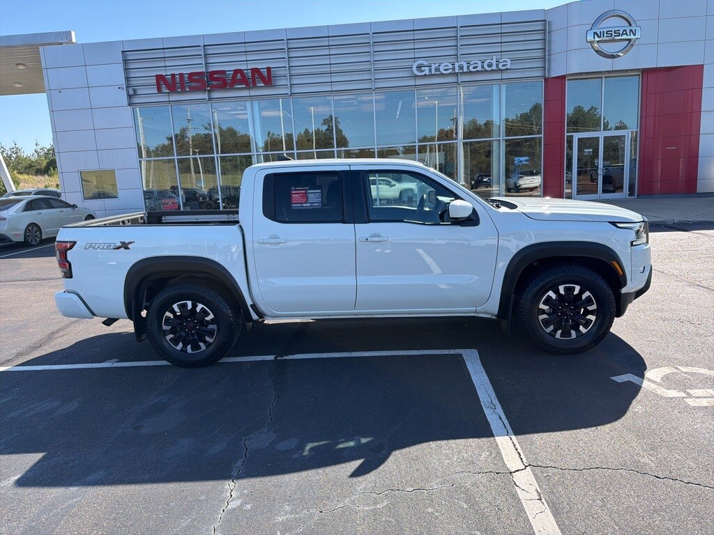 2024 Nissan Frontier PRO-X photo 2