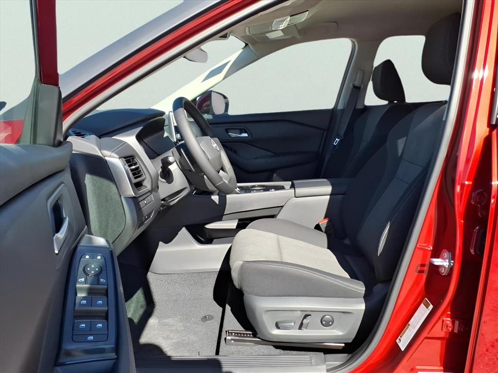 2026 Nissan Rogue SV - Photo 15