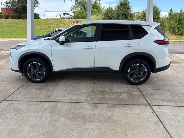 2024 Nissan Rogue SV FWD's photo