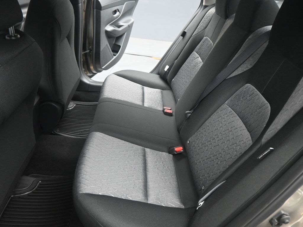 2026 Nissan Sentra SV - Photo 17