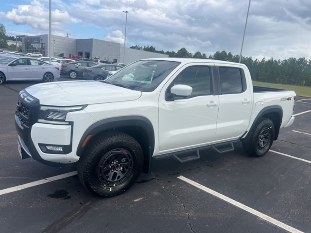 New 2026 Nissan Frontier PRO-4X Truck Crew Cab