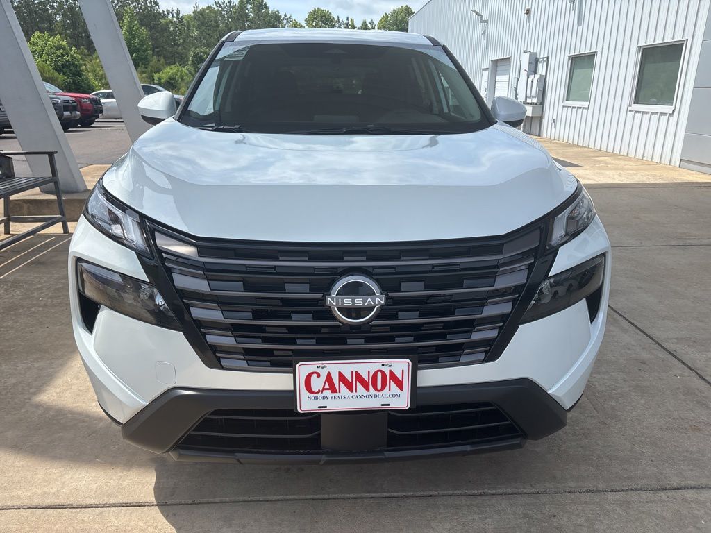 2026 Nissan Rogue SV FWD's photo