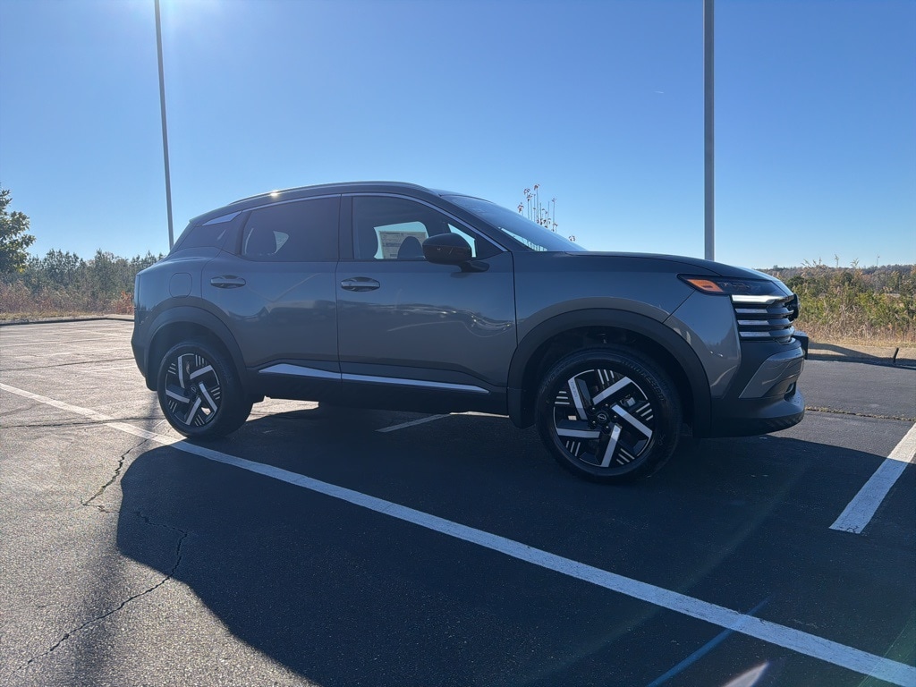 2026 Nissan KICKS SV's photo