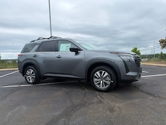 2026 Nissan Pathfinder SL SUV