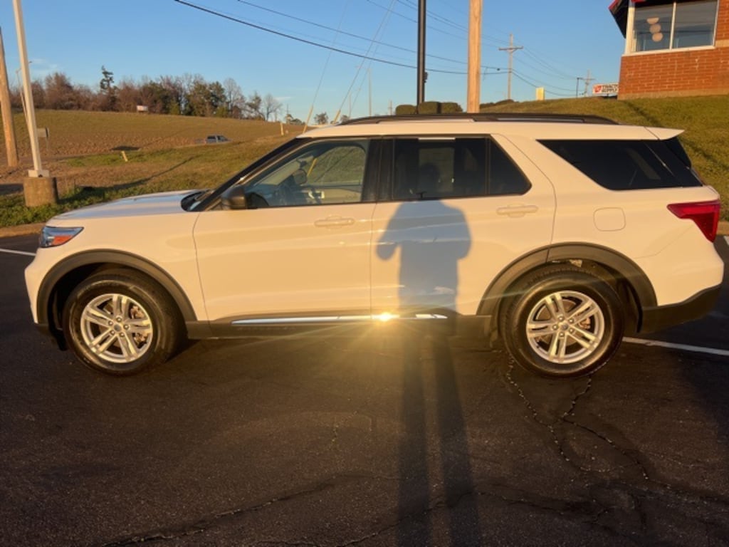 Used 2024 Ford Explorer XLT SUV