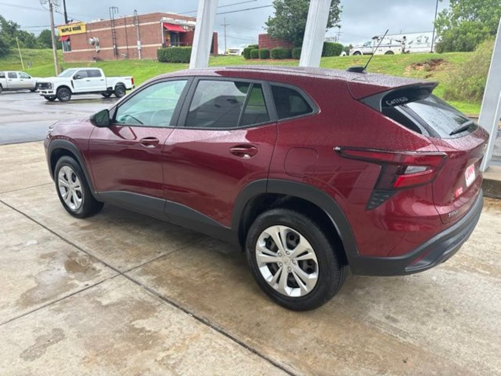 Used 2024 Chevrolet Trax LS SUV