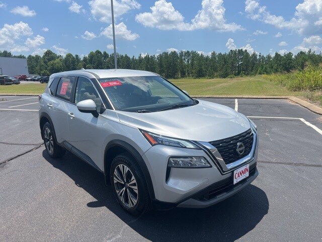 2023 Nissan Rogue SV photo 4