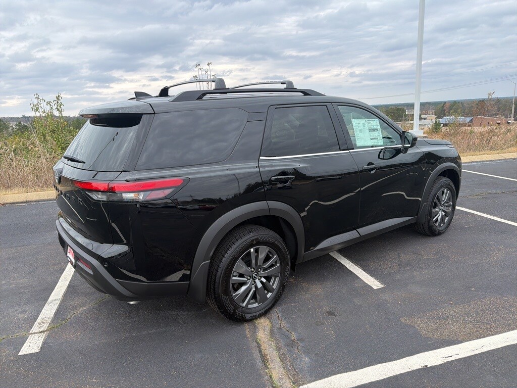 New 2025 Nissan Pathfinder SV SUV
