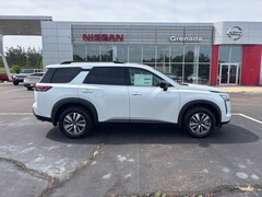 2026 Nissan Pathfinder SL SUV