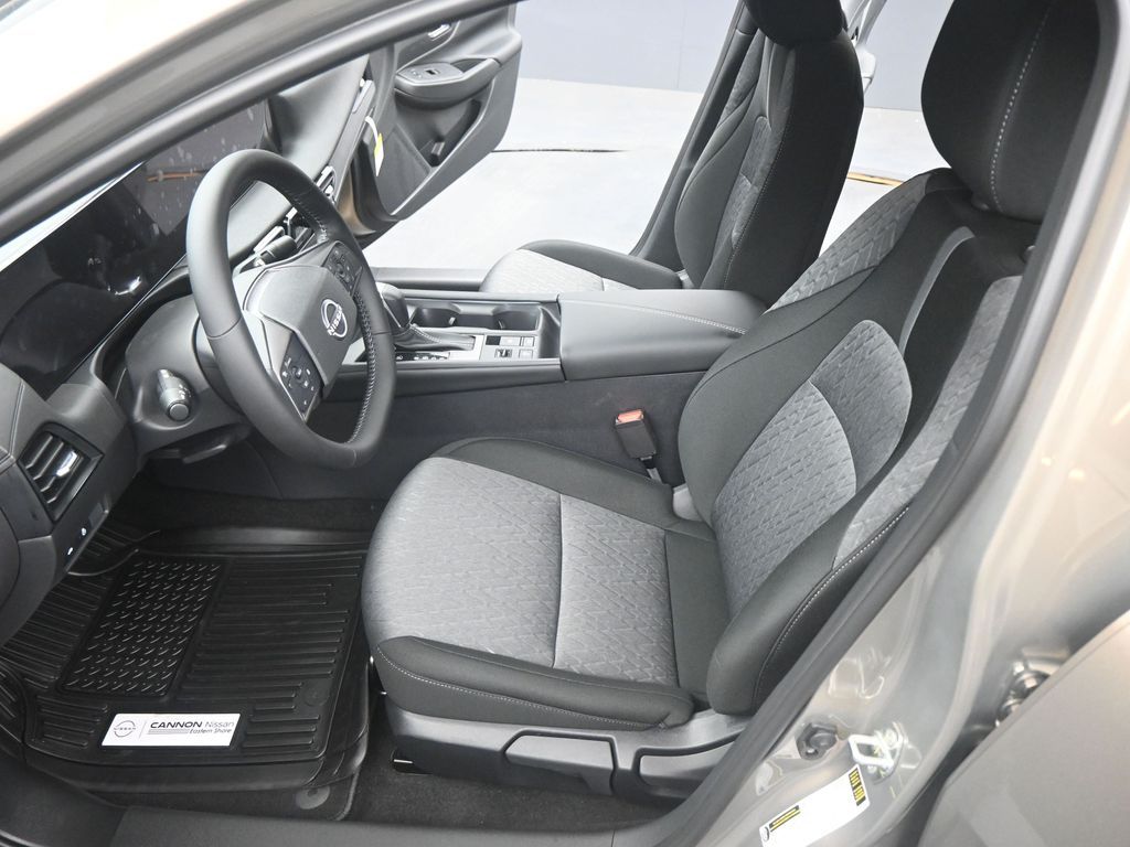 2026 Nissan Sentra SV - Photo 9