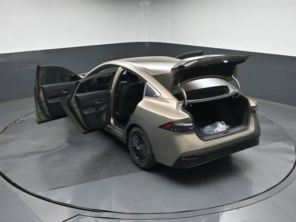 2026 Nissan Sentra SV - Photo 46