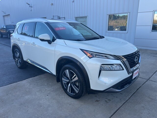 2023 Nissan Rogue SL photo 4