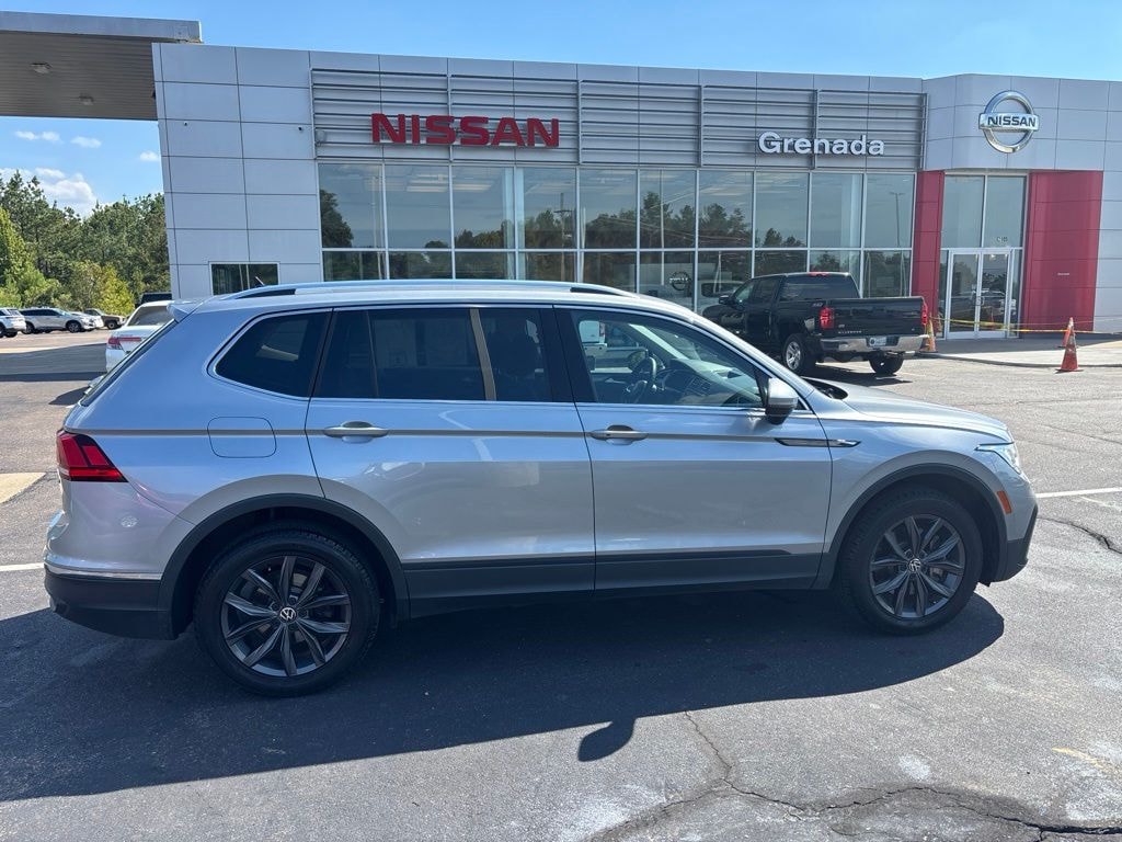 Used 2022 Volkswagen Tiguan 2.0T SE SUV