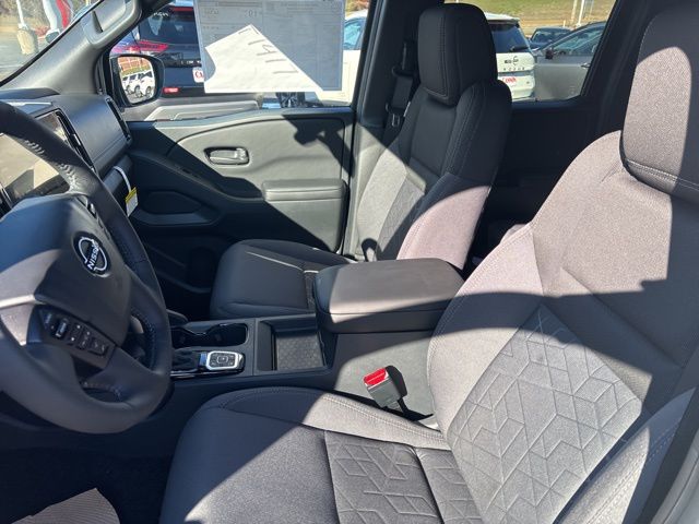 2026 Nissan Frontier SV - Photo 18