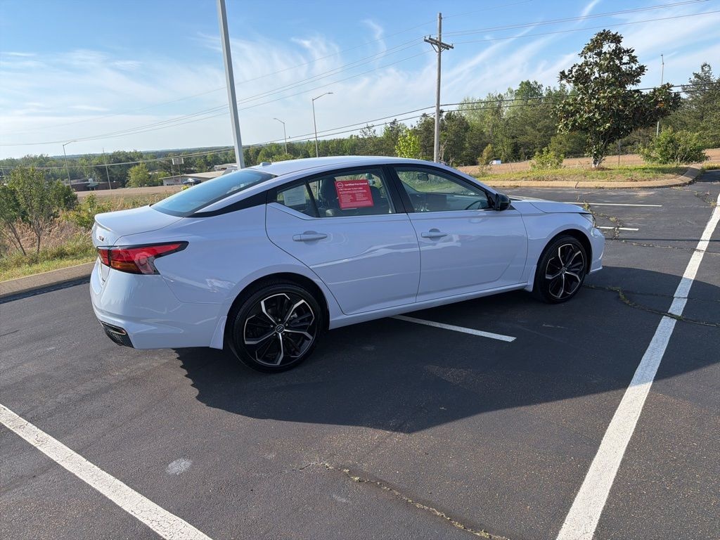 Certified 2025 Nissan Altima SR Sedan