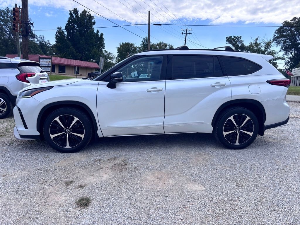 Used 2022 Toyota Highlander XSE SUV