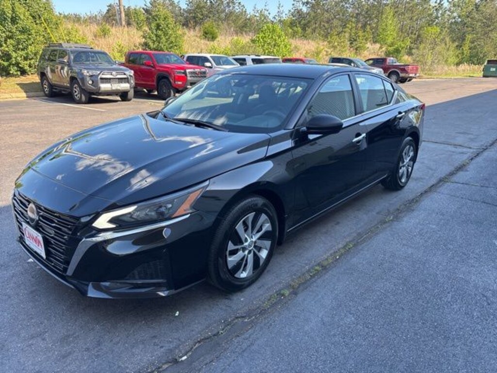 Certified 2025 Nissan Altima S Sedan