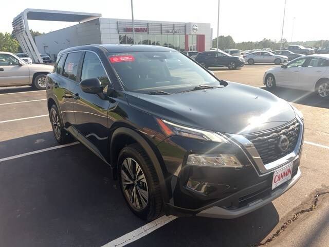 2023 Nissan Rogue SV photo 4