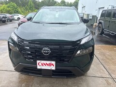 2026 Nissan Rogue Dark Armor SUV