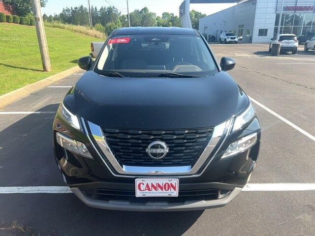 2023 Nissan Rogue SV photo 3