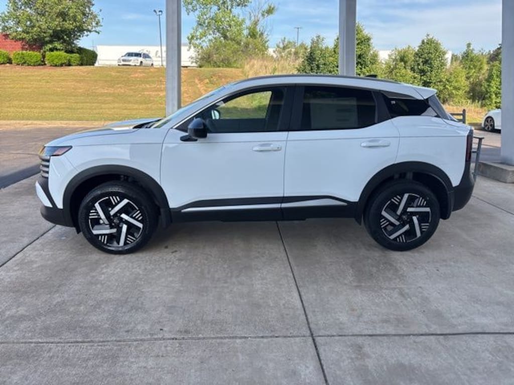 New 2026 Nissan Kicks SV SUV