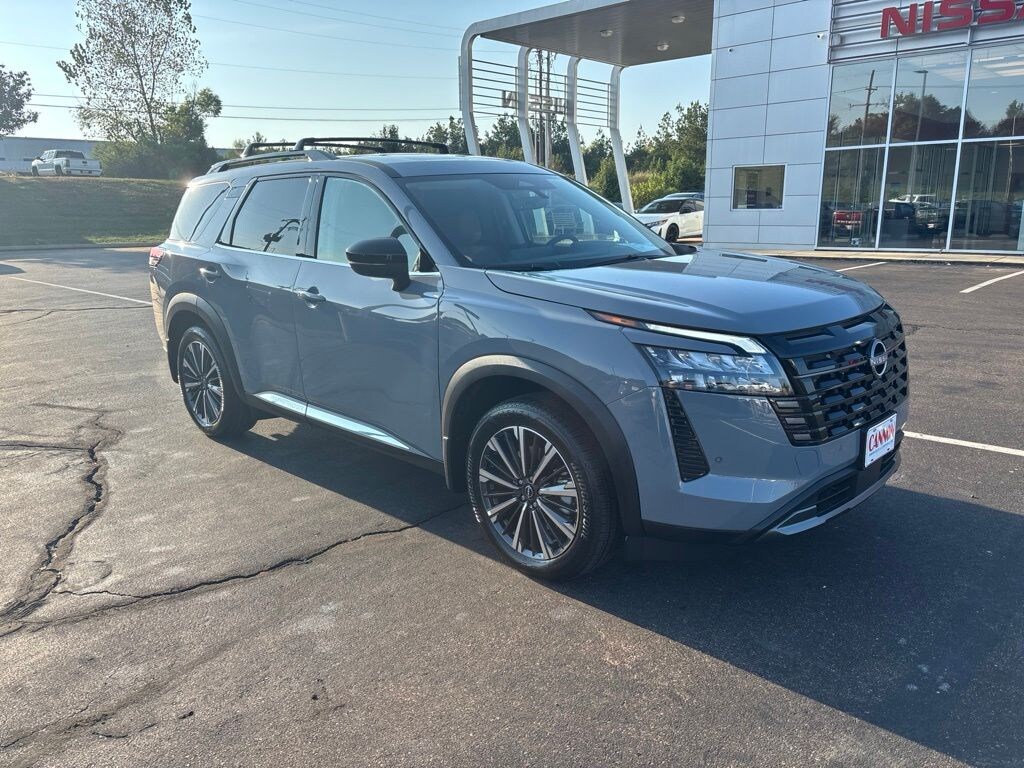 New 2026 Nissan Pathfinder Platinum SUV