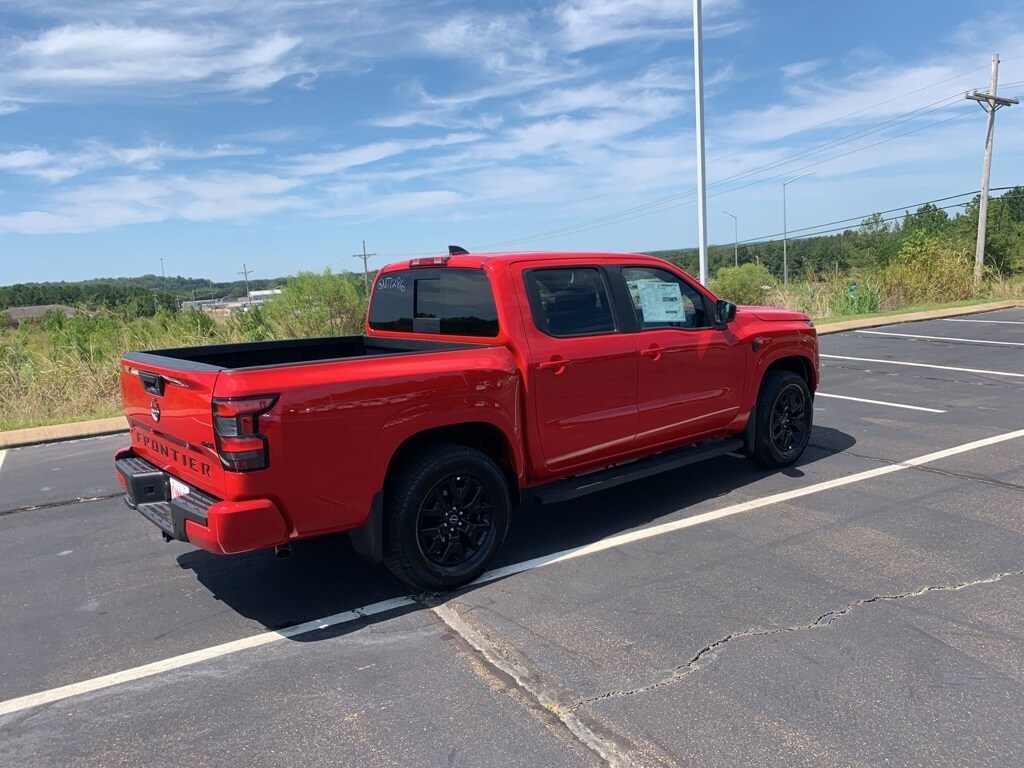 2026 Nissan Frontier SV photo 3