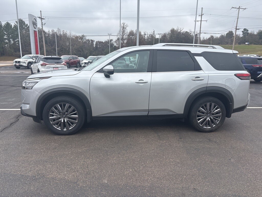 Certified 2024 Nissan Pathfinder SL SUV