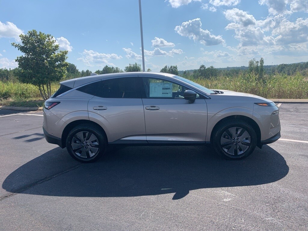 2025 Nissan Murano SL photo 2