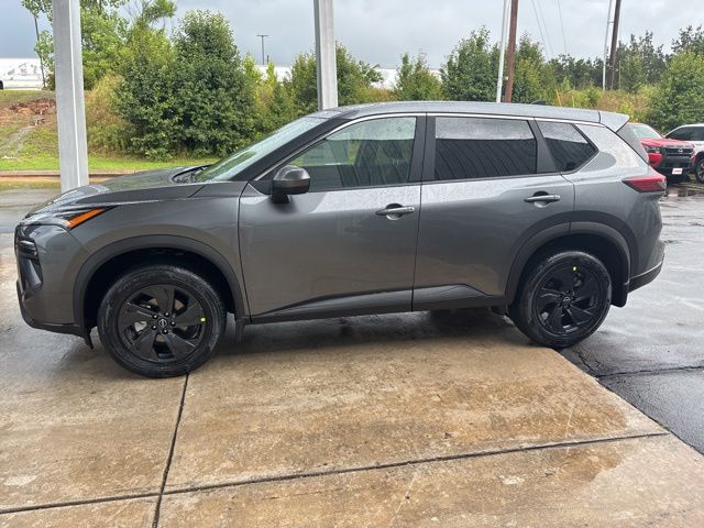 2026 Nissan Rogue SV FWD's photo