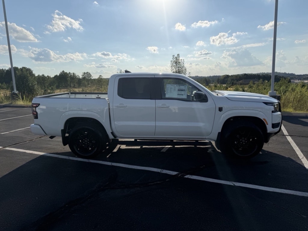 2026 Nissan Frontier SV photo 3