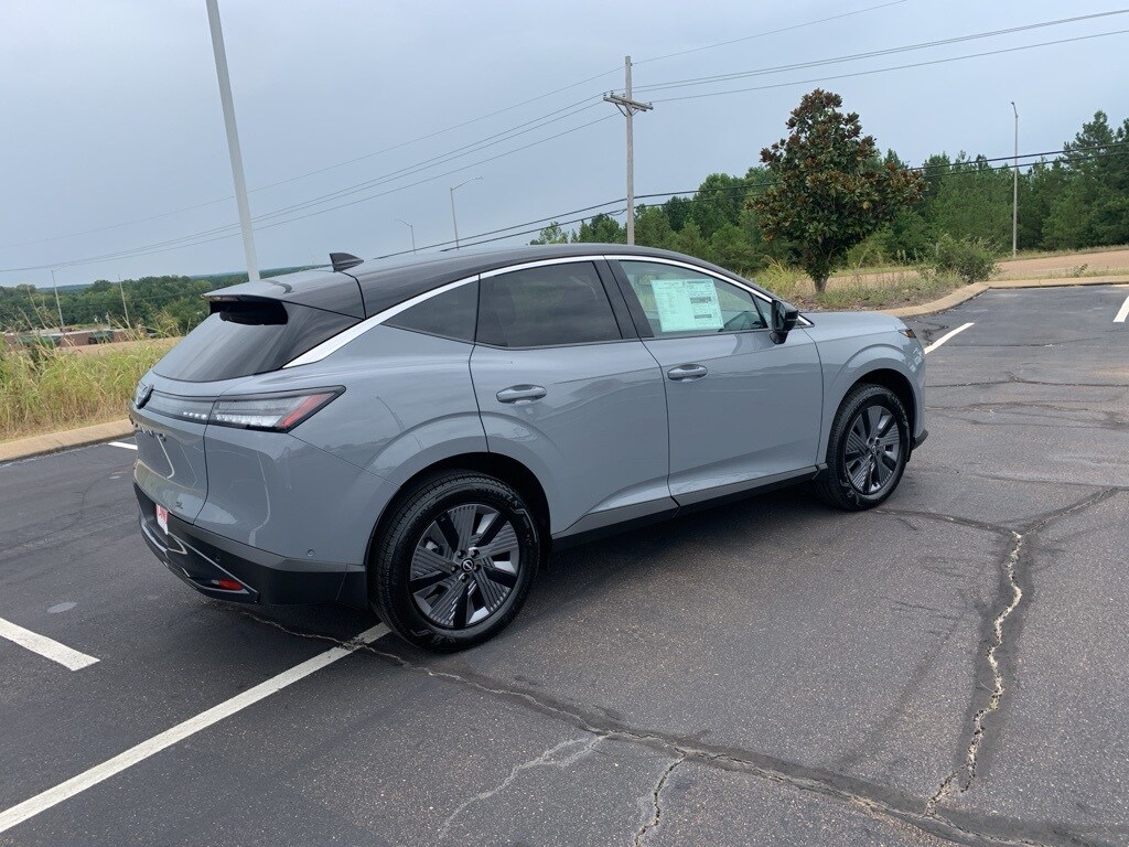 2025 Nissan Murano SL photo 2