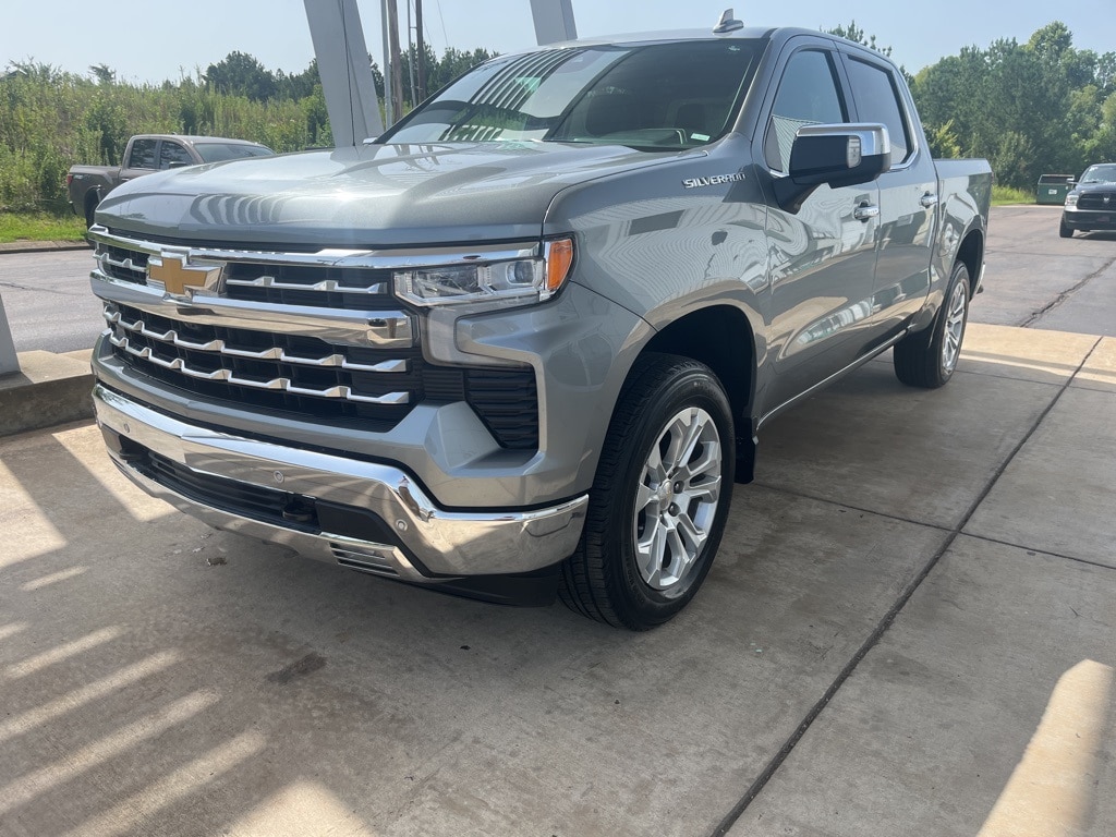 Used 2023 Chevrolet Silverado 1500 LTZ with VIN 2GCUDGED0P1110409 for sale in Grenada, MS