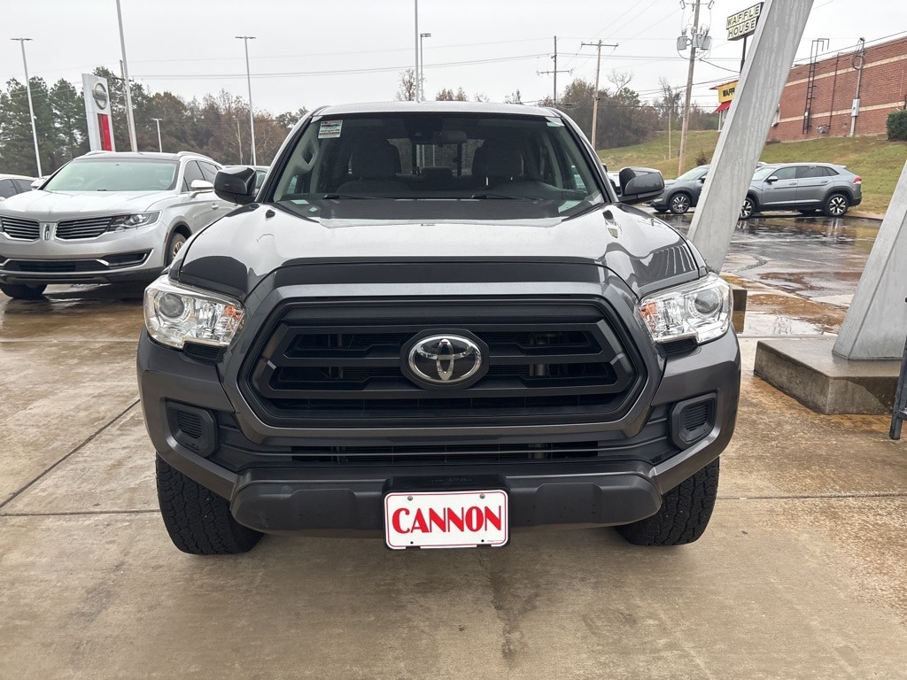 2021 Toyota Tacoma SR's photo