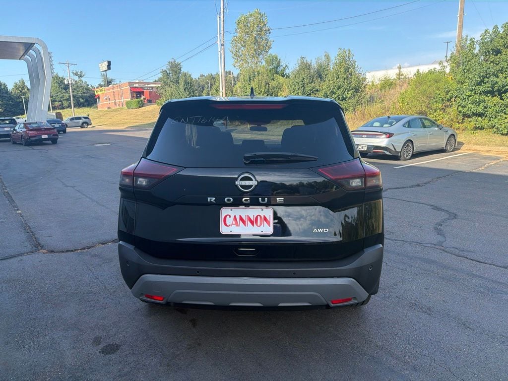 Used 2023 Nissan Rogue S SUV