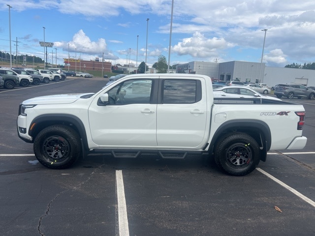 2026 Nissan Frontier PRO-4X's photo