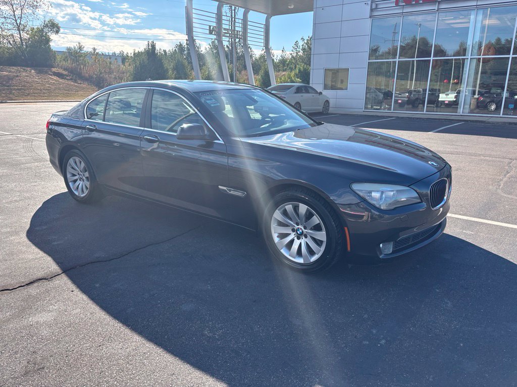 Used 2011 BMW 7 Series 750i with VIN WBAKA8C52BCY37245 for sale in Grenada, MS