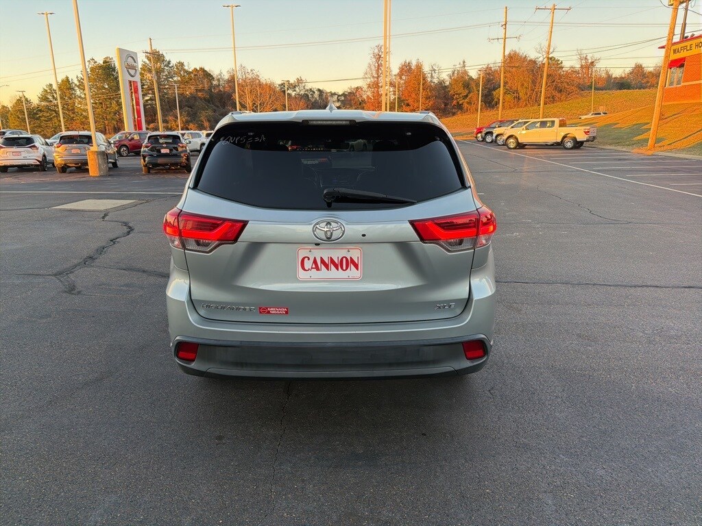 2018 Toyota Highlander XLE photo 4