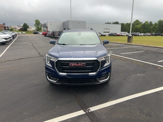 2023 Gmc Terrain SLE photo 3