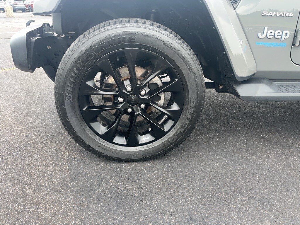 2021 Jeep Wrangler Unlimited Sahara 4xe photo 4