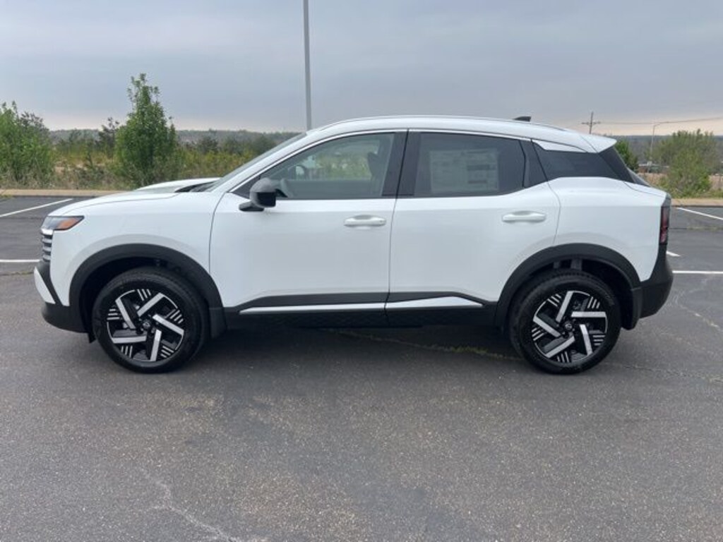 New 2026 Nissan Kicks SV SUV