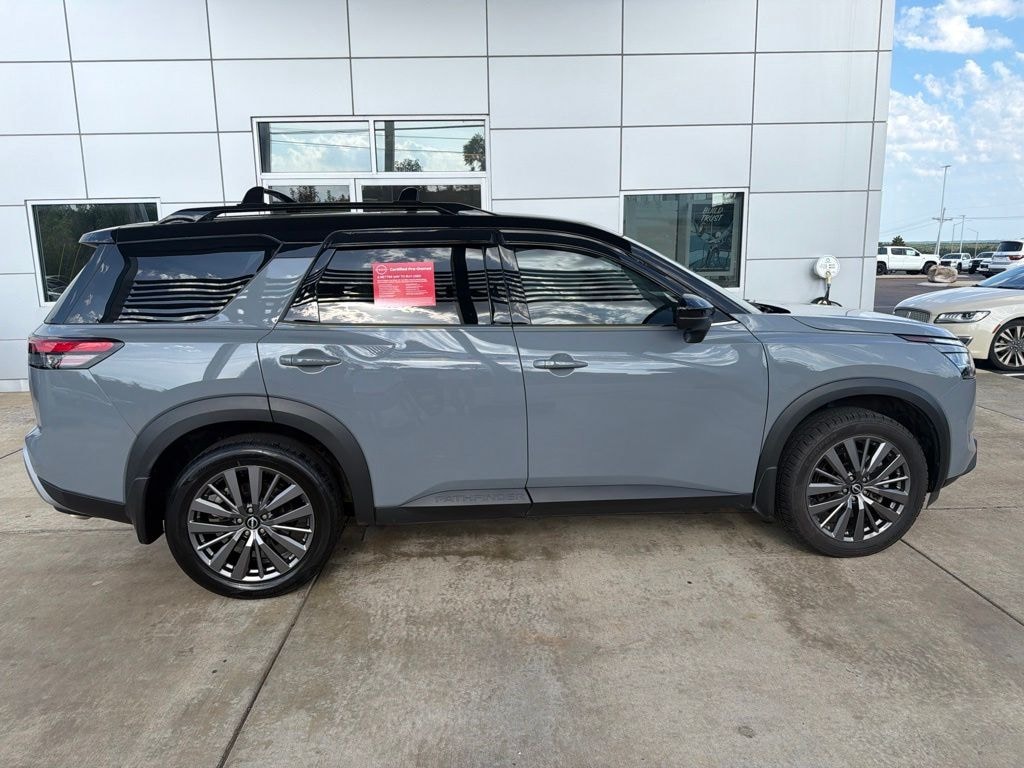 Certified 2024 Nissan Pathfinder SL SUV
