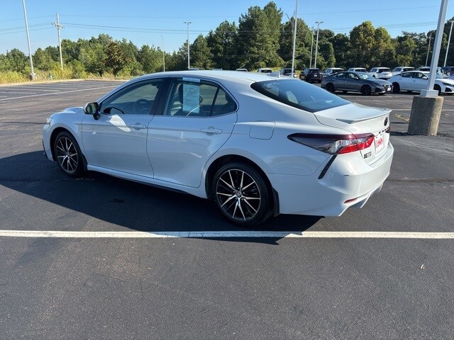 2024 Toyota Camry SE photo 2