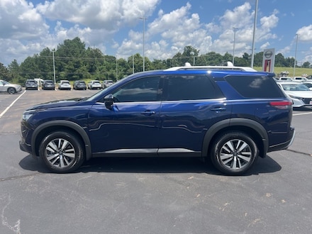 2024 Nissan Pathfinder SL SUV